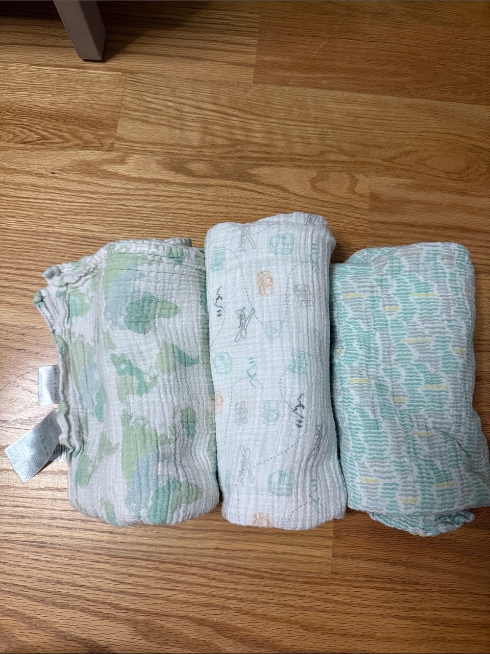 aden + anais Light Green & White Muslin Kids Bottoms Trio